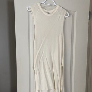 Aritzia Cream Sleeveless Sweater